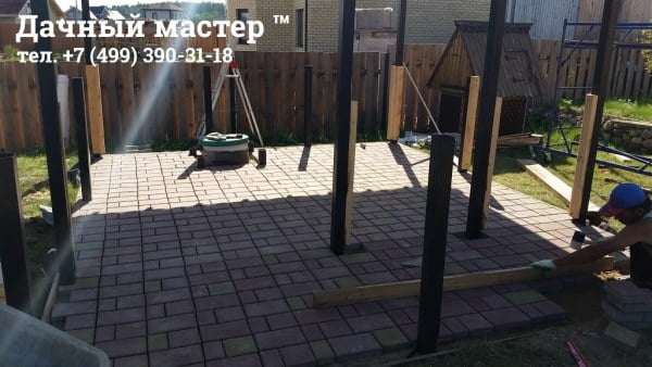 Уложенное напольное покрытие (брусчатка)