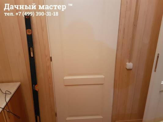 Монтаж межкомантных дверей