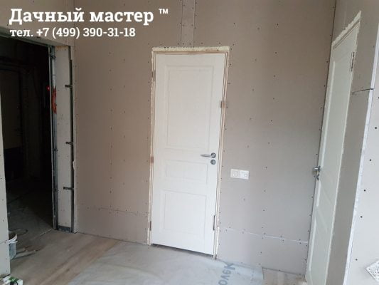 Монтаж межкомнатных дверей