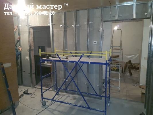 Монтаж металлокаркаса для монтажа МДФ панелей на стенах